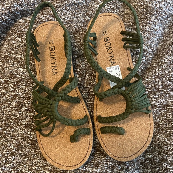 SOLD Bokyna Olive Soulmate Sandals - Size 6 (37 EU) - Picture 1 of 6
